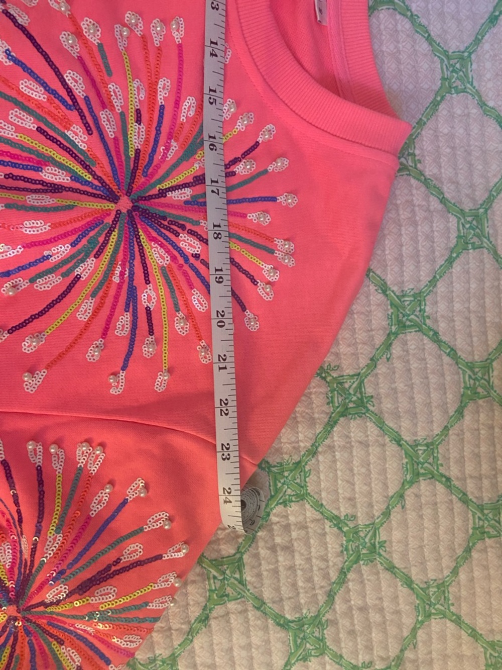 Queen of Sparkles Neon Pink Multi Fireworks Sweatshirt!  Small!  RARE!  EUC! - Picture 6 of 8